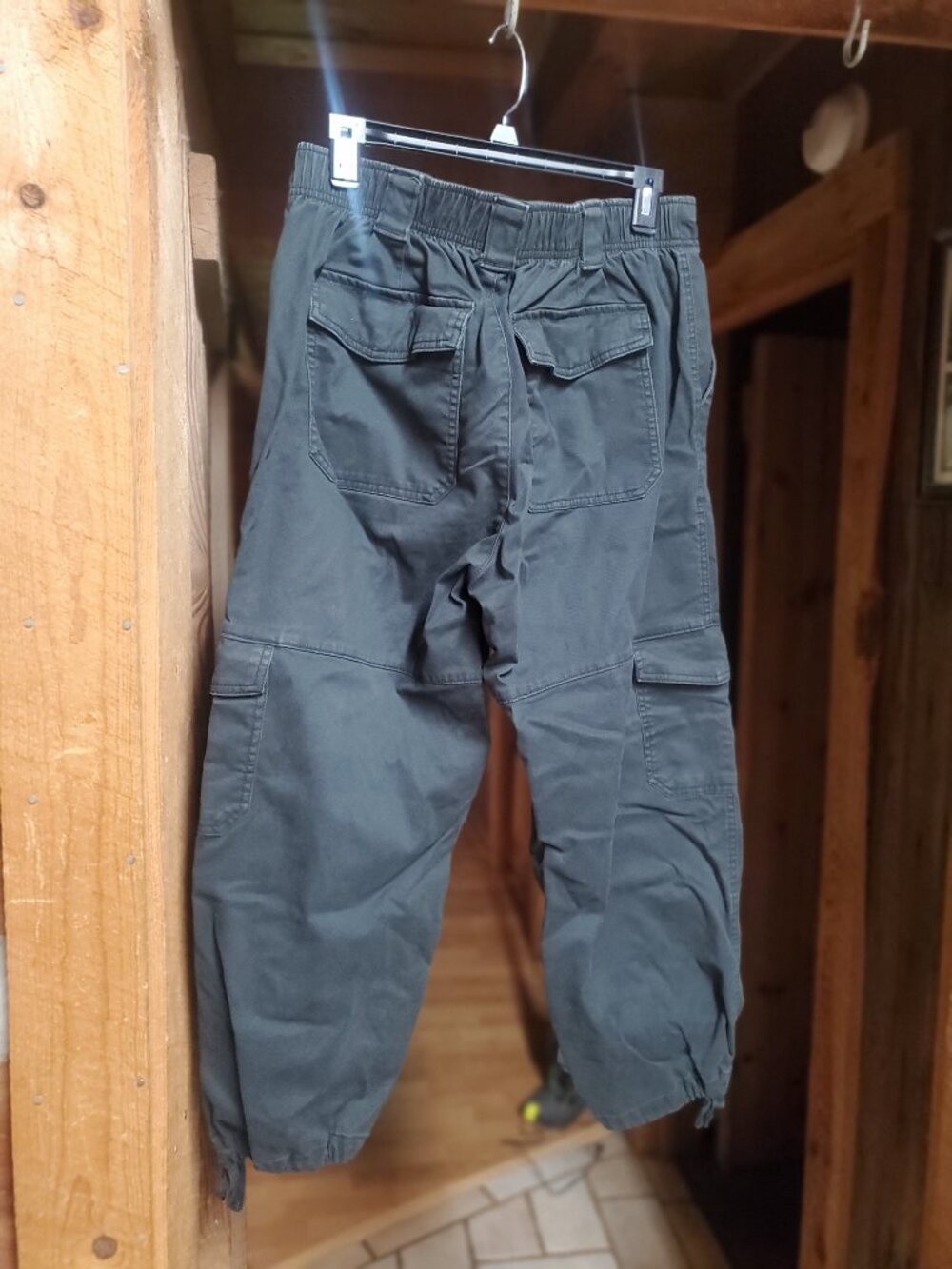 Old Navy balloon leg cargo pants - Picture 2 of 3
